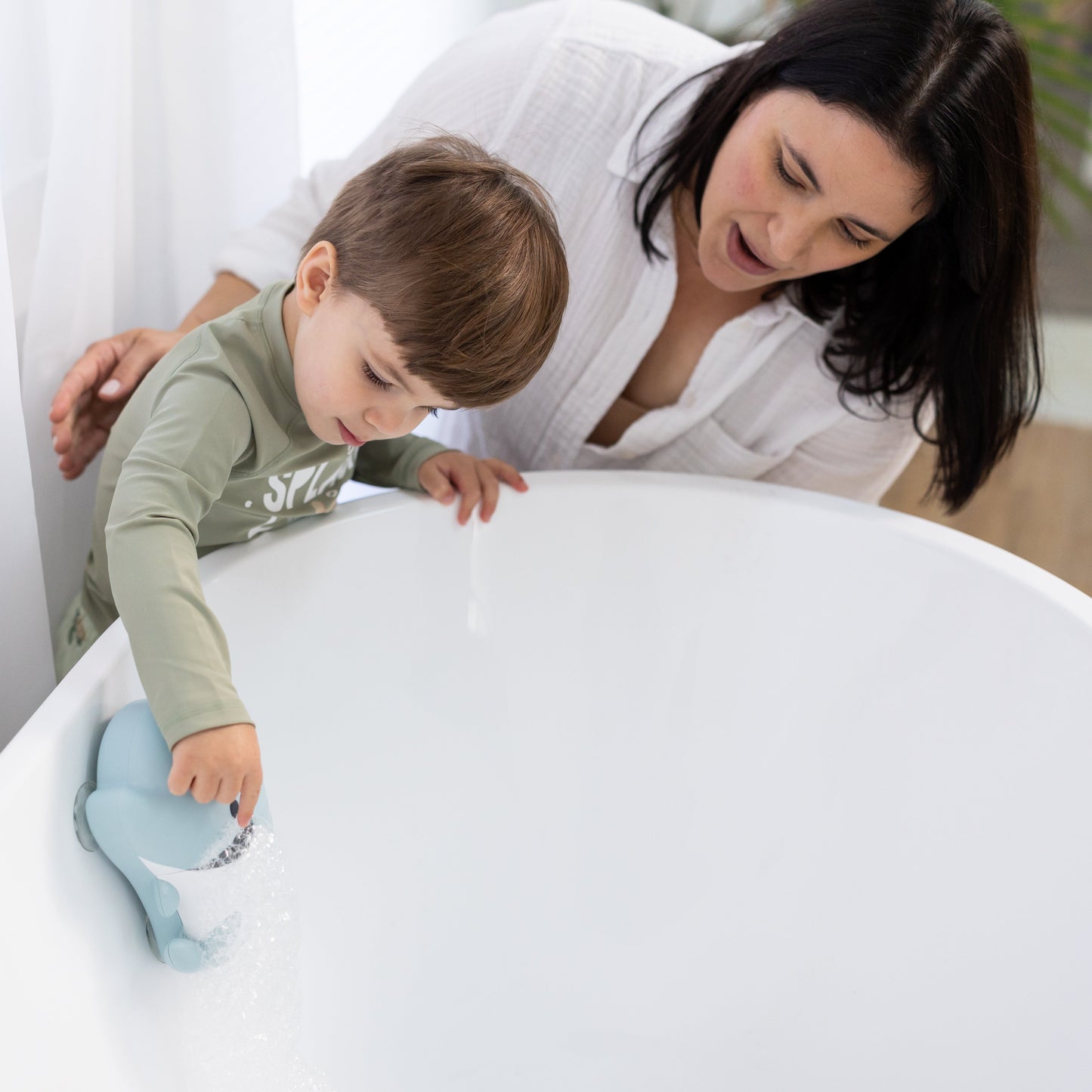 Dolphin Bath Bubble Maker
