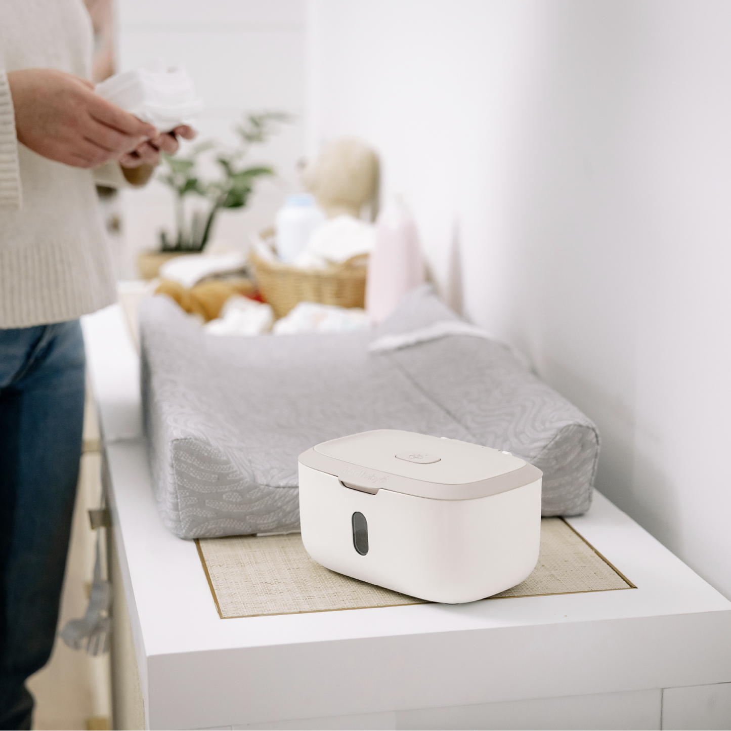 Firefly Wipe Dispenser with Built-In Nightlight