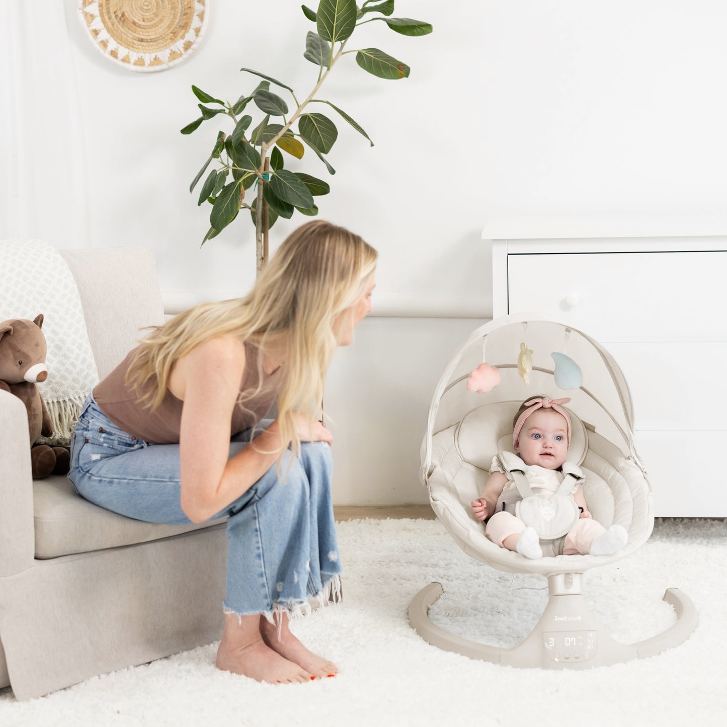 Nova Signature Baby Swing