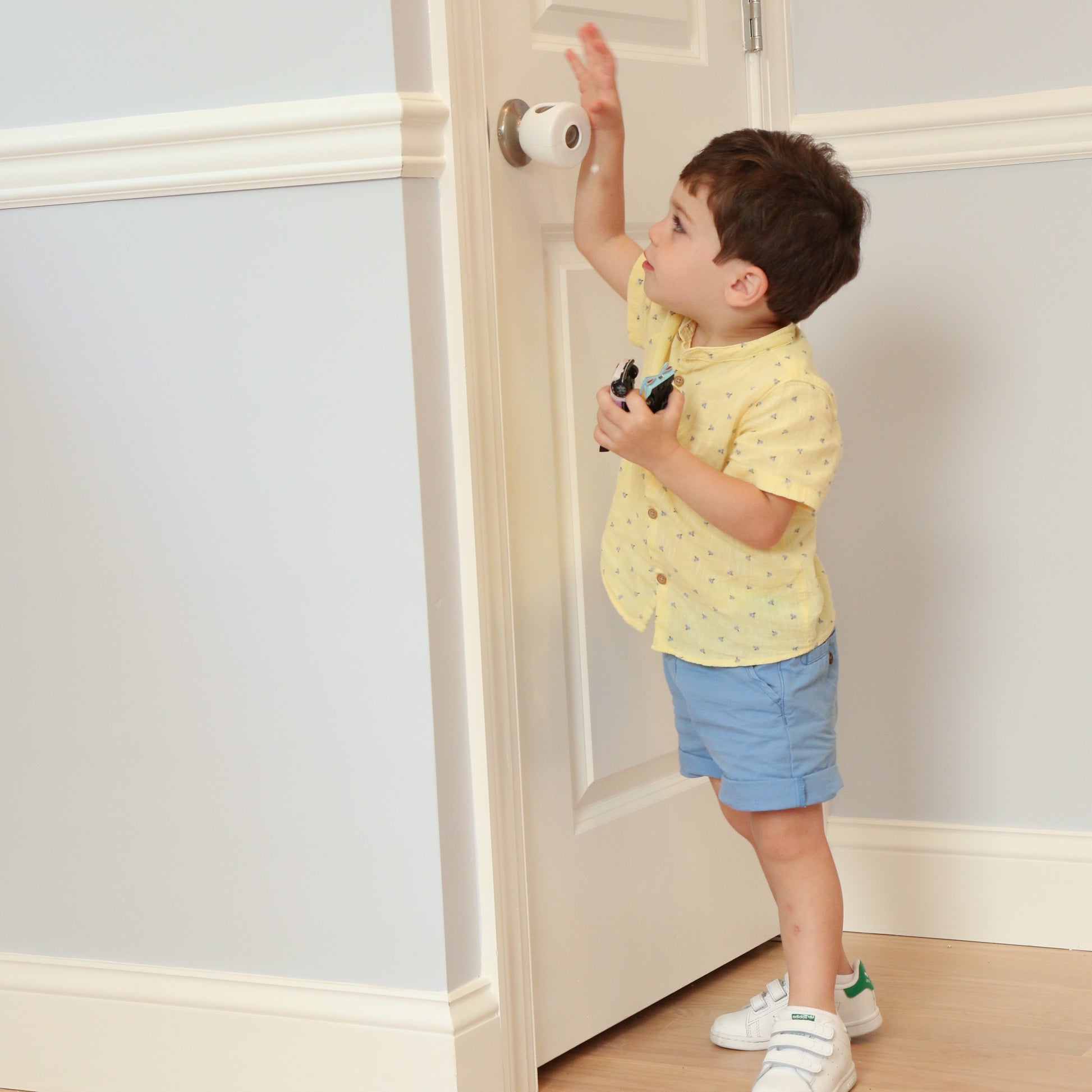 Door Knob Safety Cover for Kids, Child Proof Door Knob Covers, Baby Safety Door Knob Handle Cover Lockable Design (4 Pack)